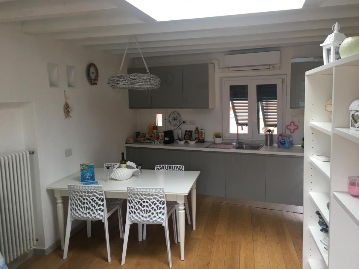 La Finestra Sul Mare Villa Леричи Екстериор снимка